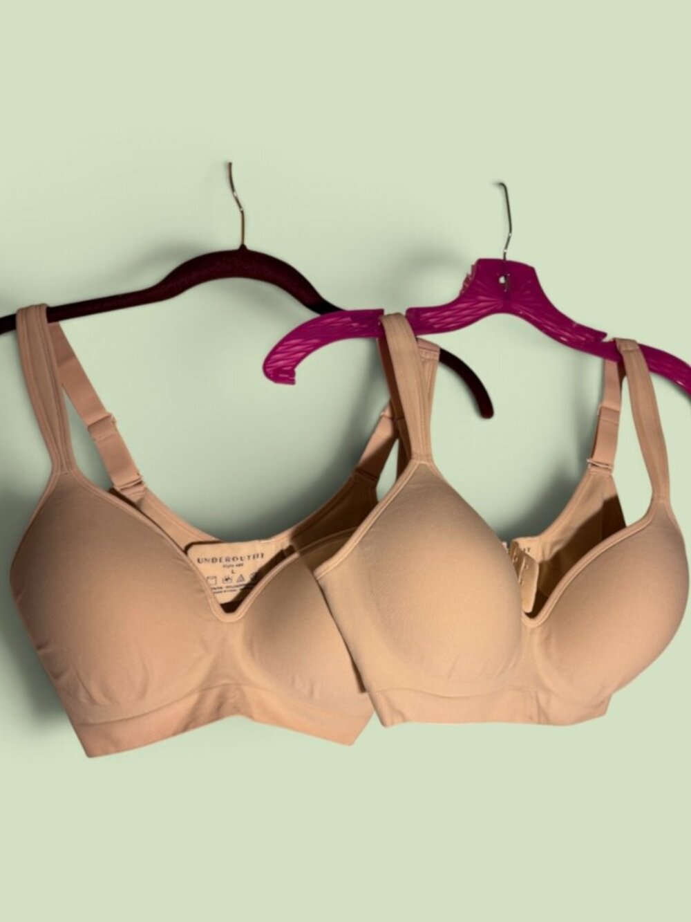 NWT Underoutfit Perfect Neckline Bra (460) Size Large